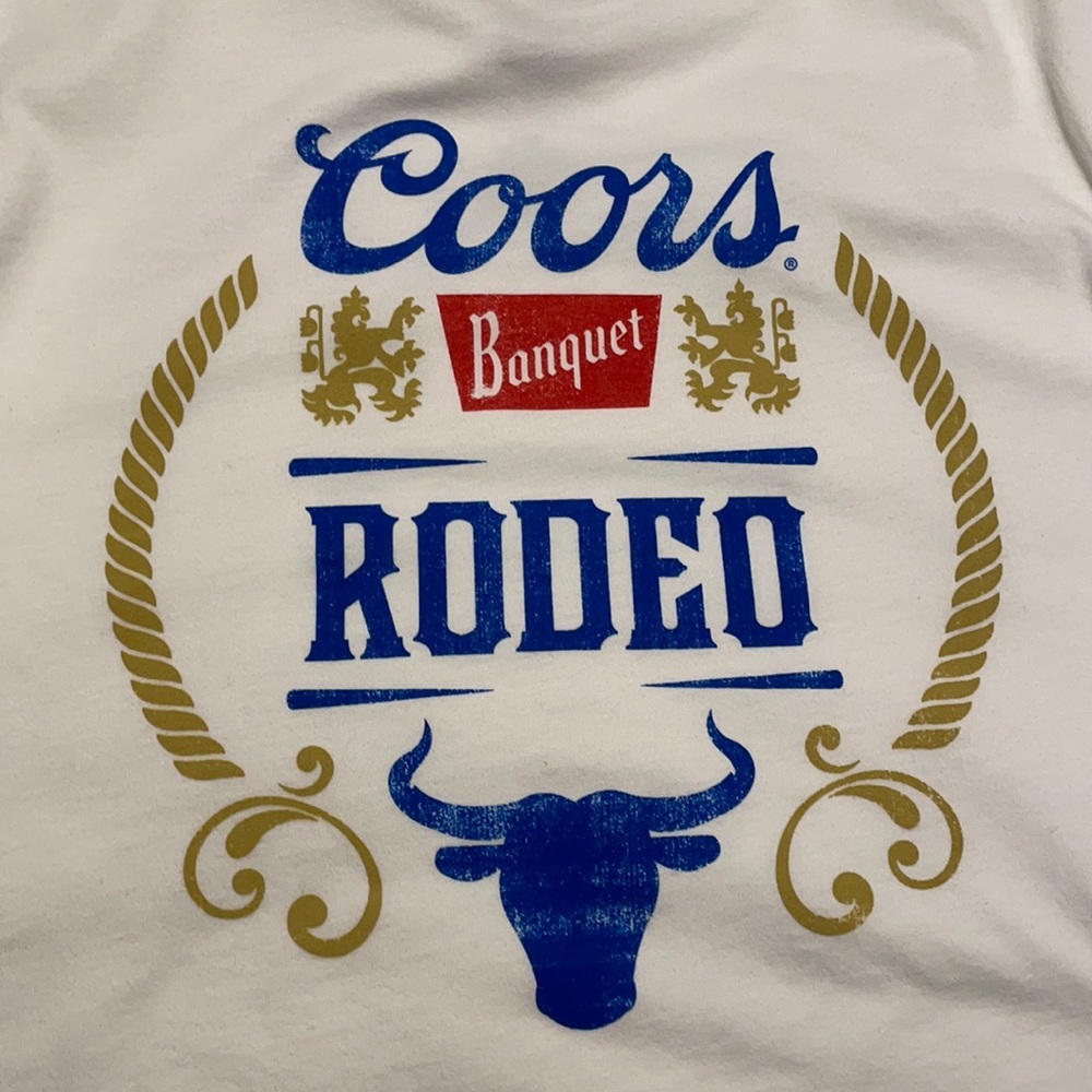 WOMEN'S WHITE COORS RODEO GRAPHIC SHORT SLEEVE TOP
